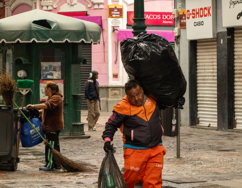 Save Energy with a Cleaner, Smarter Garbage Compactor Routine