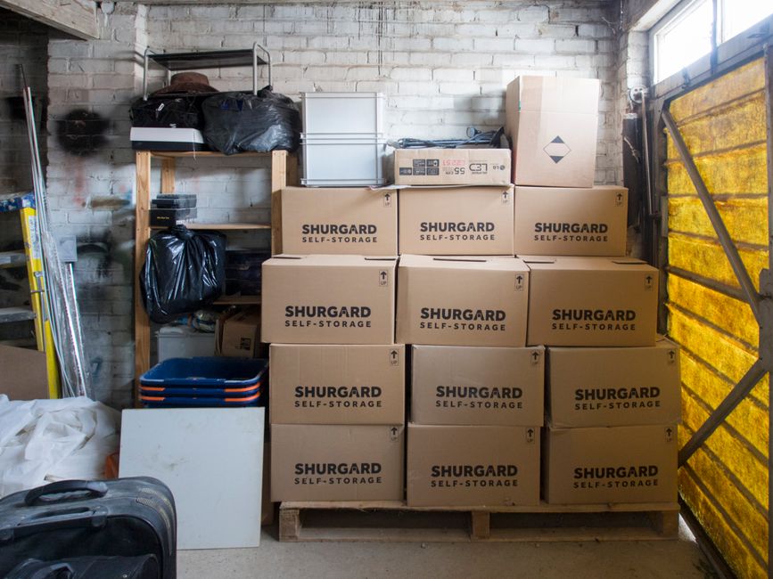 First Apartment Organization: A Beginner's Guide to Decluttering and Storage