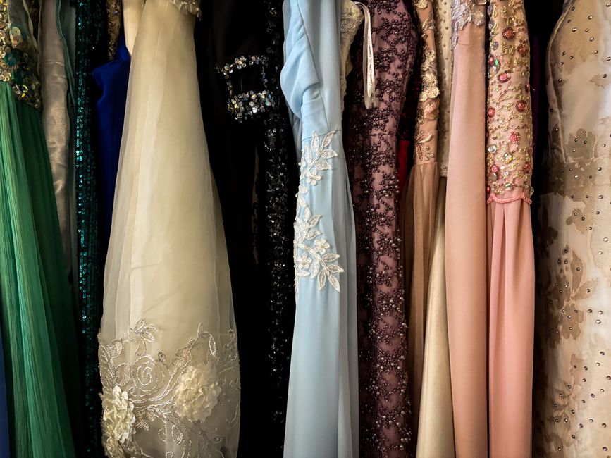 When a Specialized Closet Organizer Beats an Ordinary Container