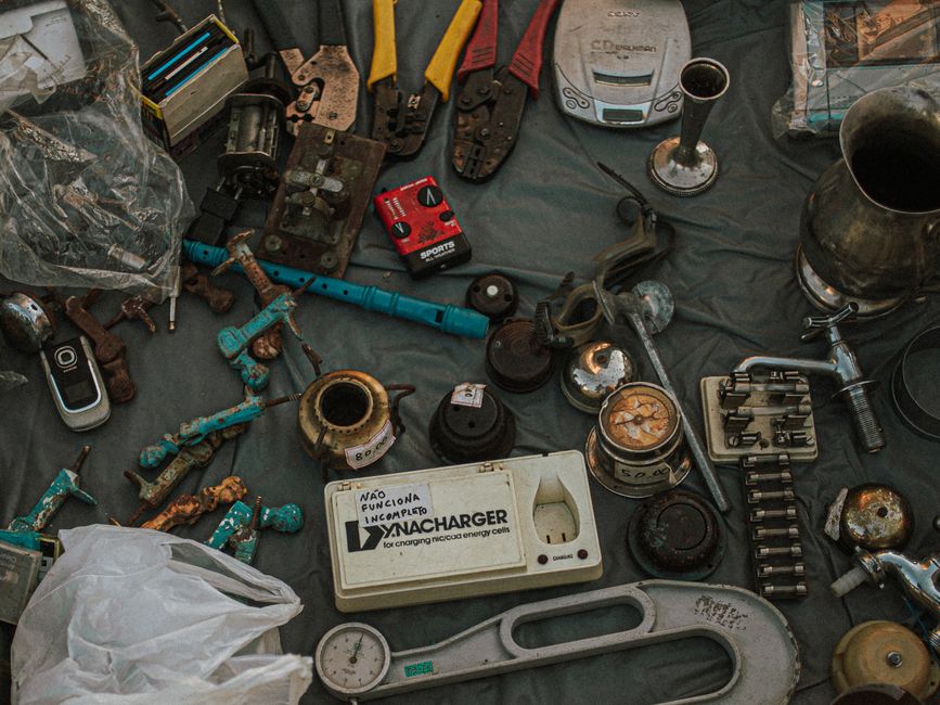 Do Secondhand Electronics Really Cut Carbon, or Does Shipping Undo the Benefit?