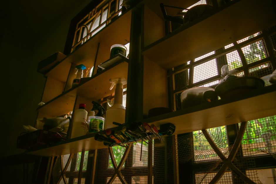 Open Shelving and the Frequency Rule: Why Prime Storage Should Serve Daily Items