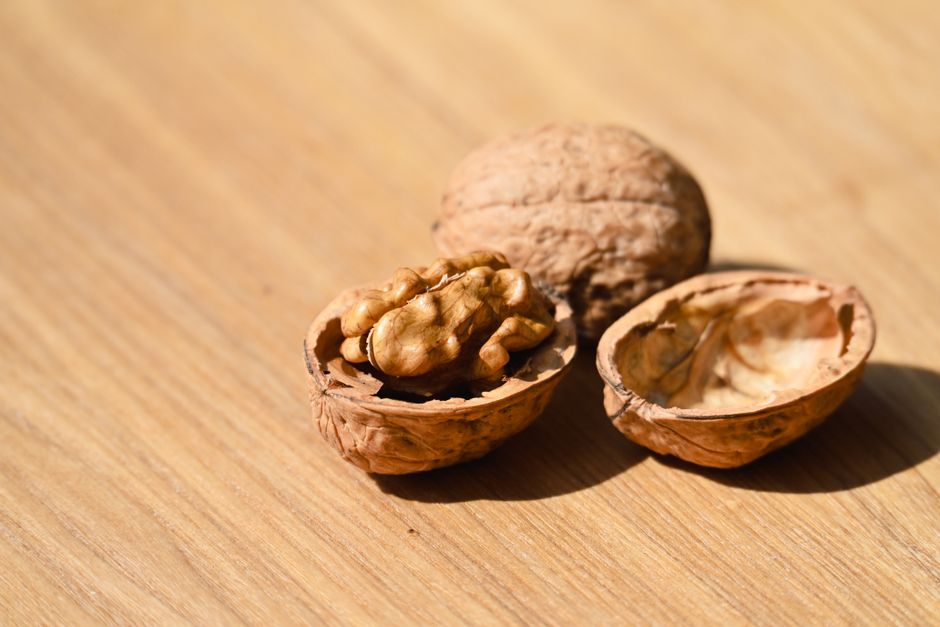 Why Nuts and Seeds Go Stale, Soft, or Dry in Storage: The Moisture and Fat Science Behind What Actually Changes