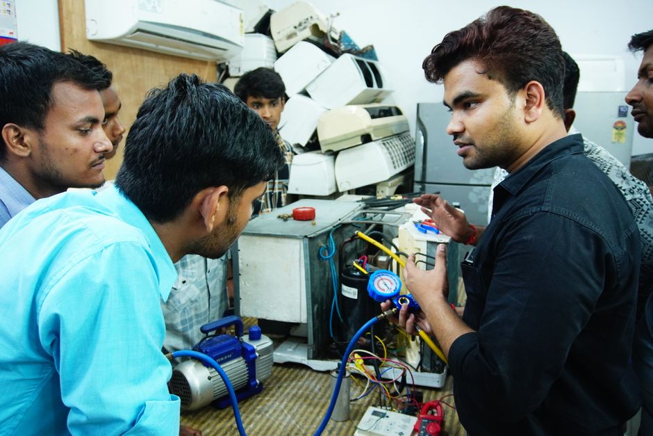Essential Tools for Easy Air Conditioner Maintenance