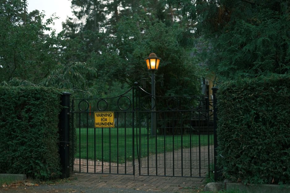 When a Fence Looks Fine but Isn't: Reading Posts, Rails, and Gates for Real Trouble