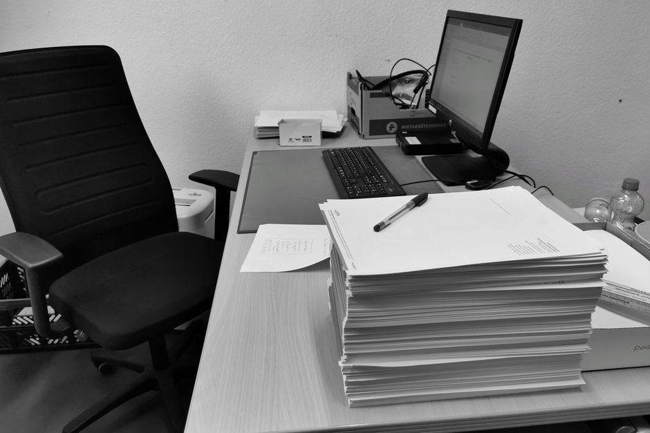Desk Organization for Seniors: Building a Low-Effort Paper and Computer System That Lasts