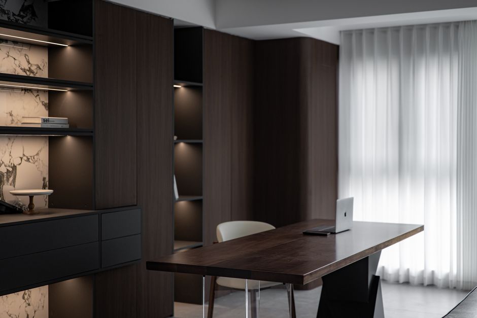 Visible vs. Hidden Storage in a Home Office: Designing for Retrieval and Return