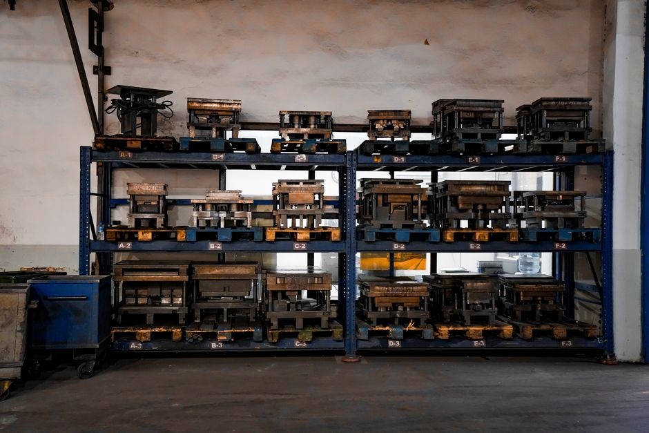 Point-of-Use Tool Storage: Why the One-Step Return Matters More Than the Perfect Rack