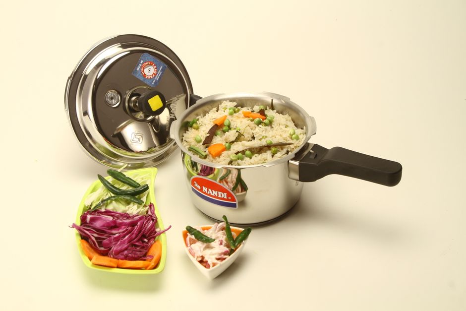 Why Electric Pressure Cookers Need Pressure and a Sealed Lid to Cook Faster