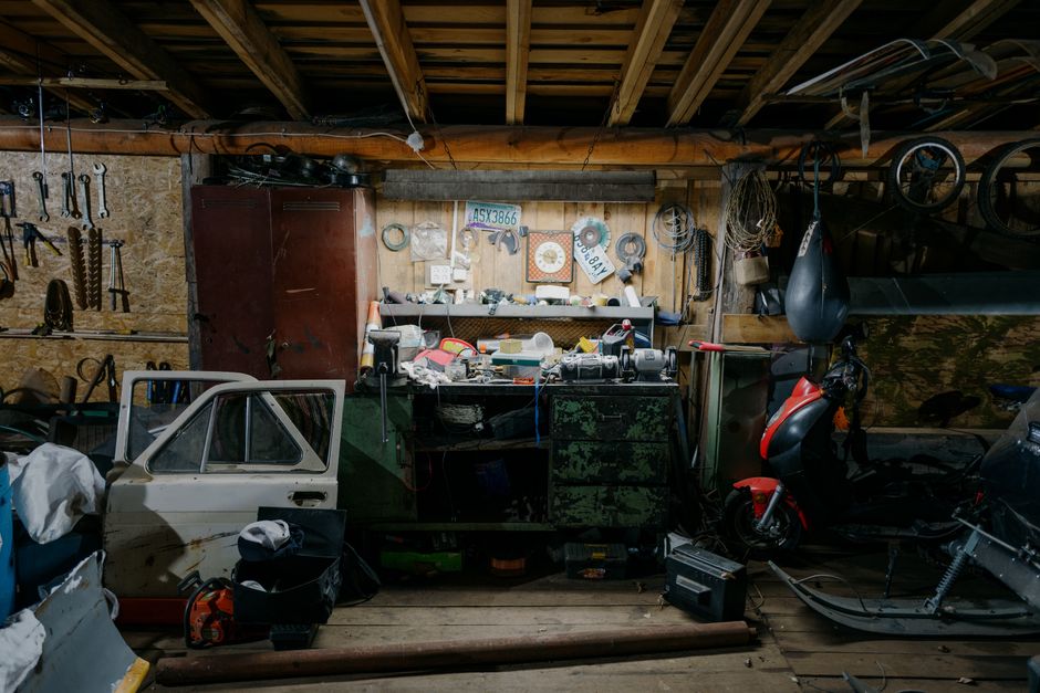 Build a Shed in One Weekend: Your Complete Guide to a DIY Backbone Project