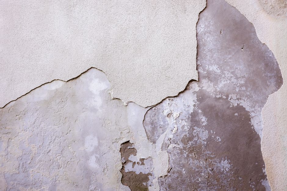 Why Drywall Cracks Keep Coming Back After You Patch Them