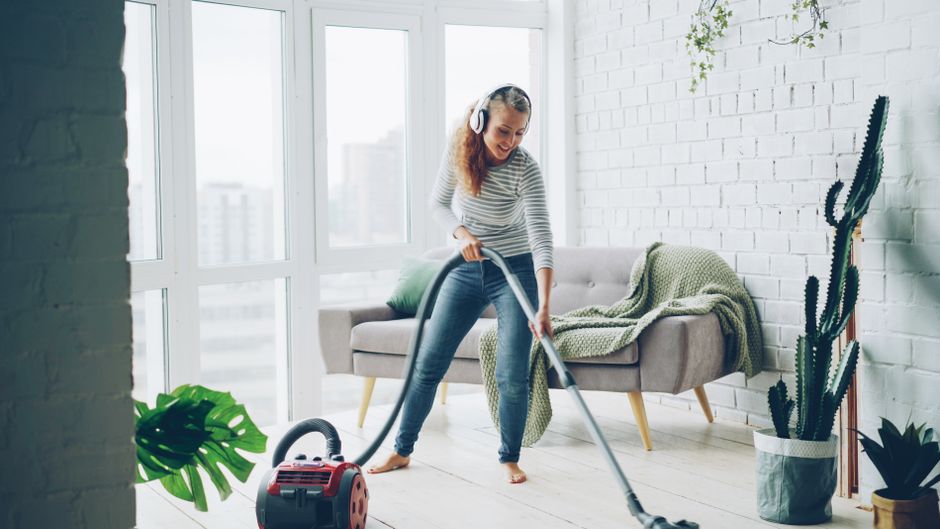 The Lost Month: Why Your Vacuum Deserves a 30-Day Checkup and Exactly What to Do