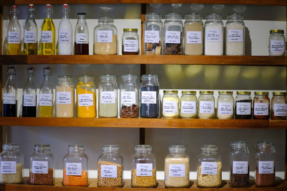 The Busy Family's Guide to a Tidy Kitchen and Less Food Waste