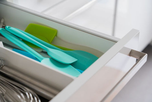 Seasonal Kitchen Drawer Switchover: How to Organize for Cooking Changes