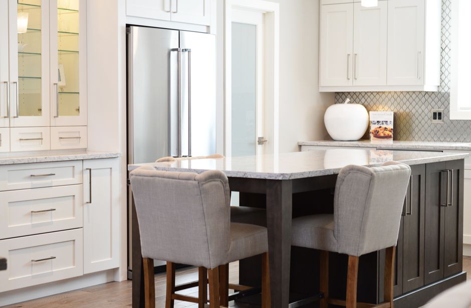 Why Deep Cabinet Storage Fails: The Return-Friction Problem Behind Repetitive Clutter
