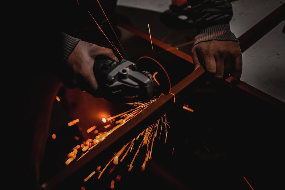 Hand Tools vs. Power Tools for Backsplash Work: Where Each One Actually Earns Its Place