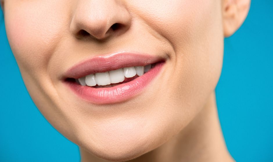 The Dry Skin Oral Hygiene Connection: How Your Mouth Affects Skin Hydration