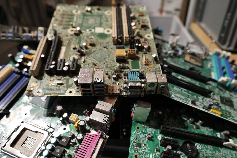 Can You Actually Recycle That Old Electronics? Why Local Infrastructure Decides
