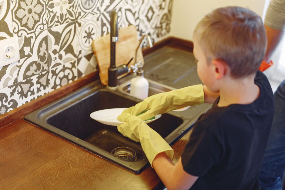 Microwave Cleaning with Kids at Home: A Parent's Complete Guide