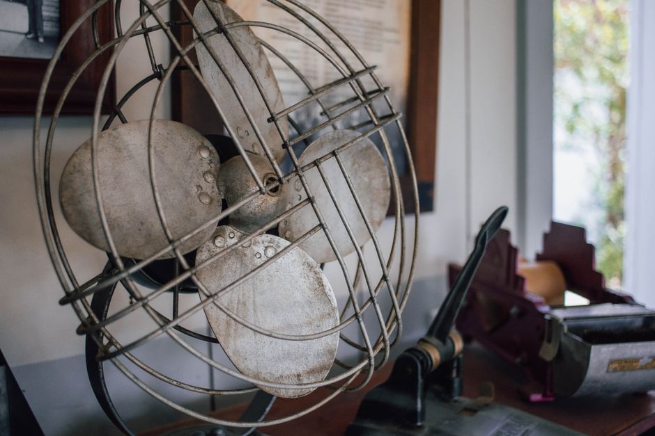 Why Ceiling Fan Blades Get Sticky, Dusty, and Hard to Clean Over Time