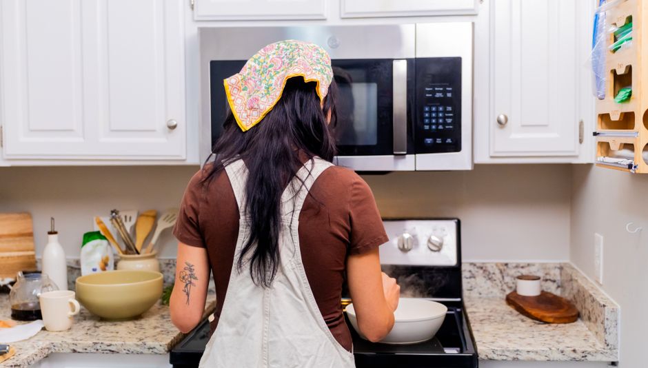 Why Microwaved Food Sometimes Heats Unevenly and How to Fix It