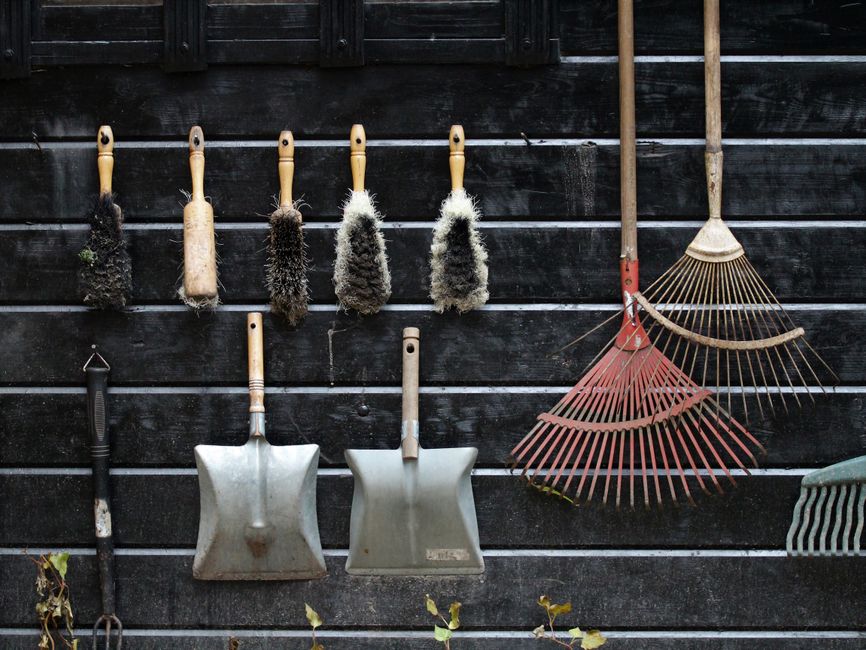 Essential Tools for Building a Shed: What You Really Need From Foundation to Finish