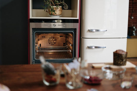 How to Deep Clean an Oven Without Professional Help: A Complete DIY Guide