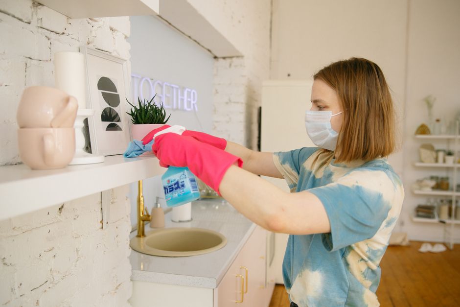 How Often Should You Clean With Vinegar? A Practical Schedule and Safety Guide