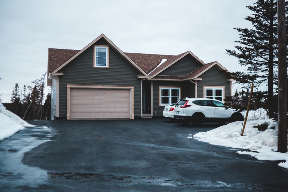 Why Heat Pump Water Heaters Slow Down in Cold Garages and Cold Weather