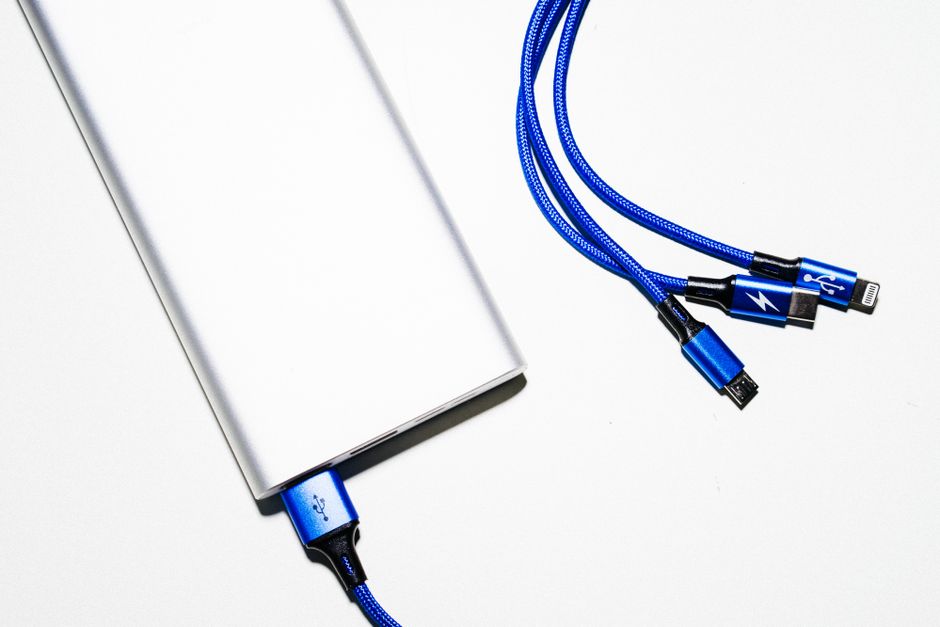 Open Cable Storage vs Closed Cable Storage: Which Actually Keeps Cords Contained