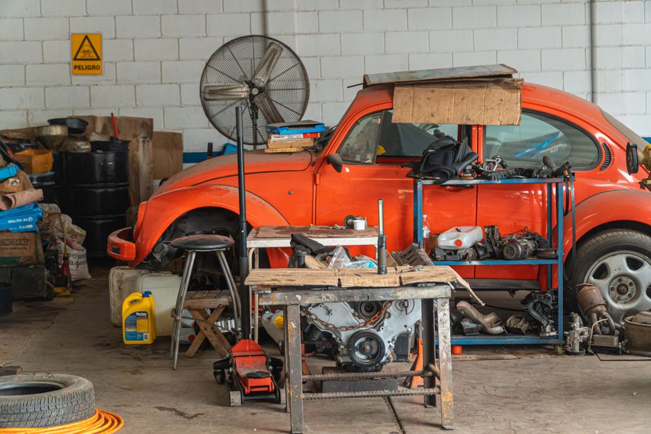 7 Garage Storage Mistakes That Turn Your Workshop Into a Cluttered Mess