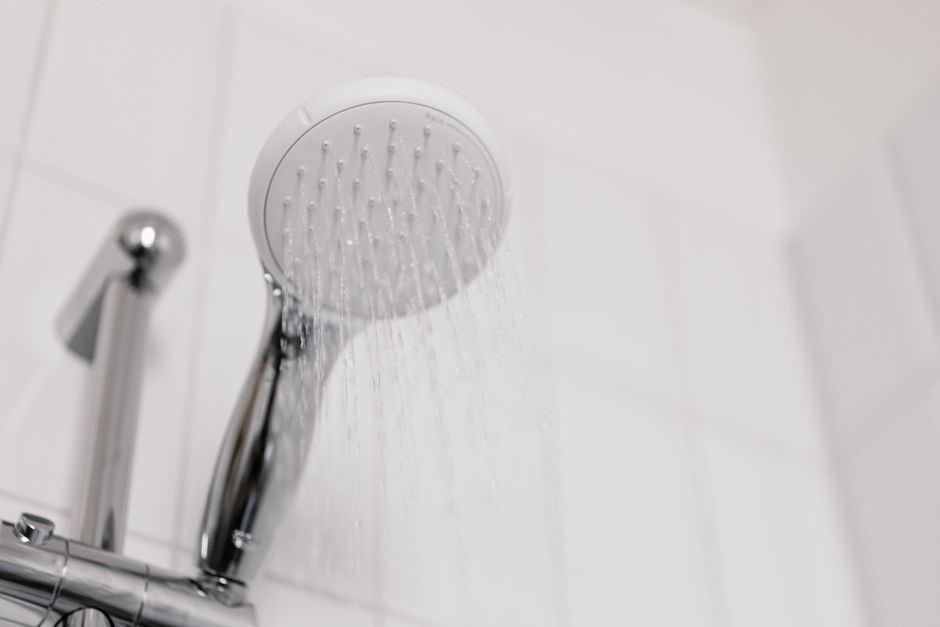Do Low-Flow Shower Heads and Water-Saving Fixtures Actually Save Water?