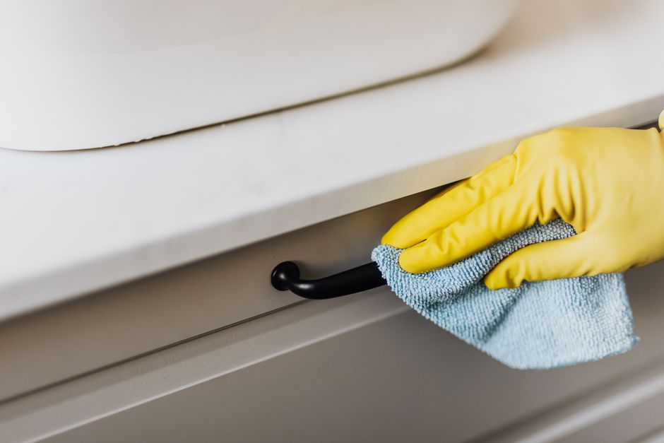 Why Microfiber Cloths Work Differently on Painted Cabinets