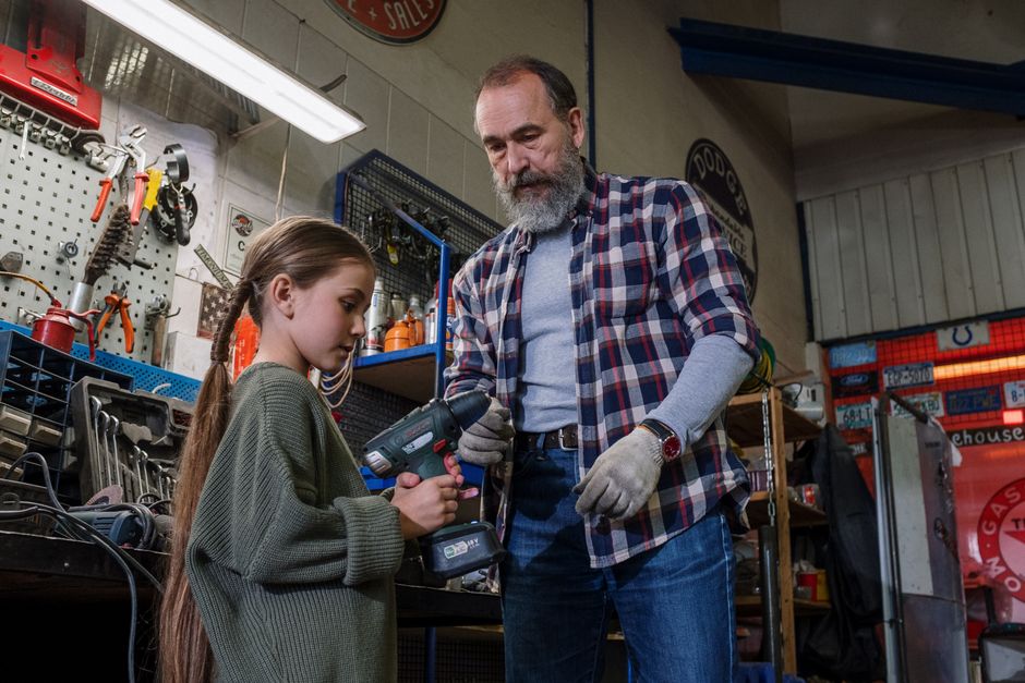 When Does Borrowing a Tool Make Environmental Sense? A Library Card for Your Garage