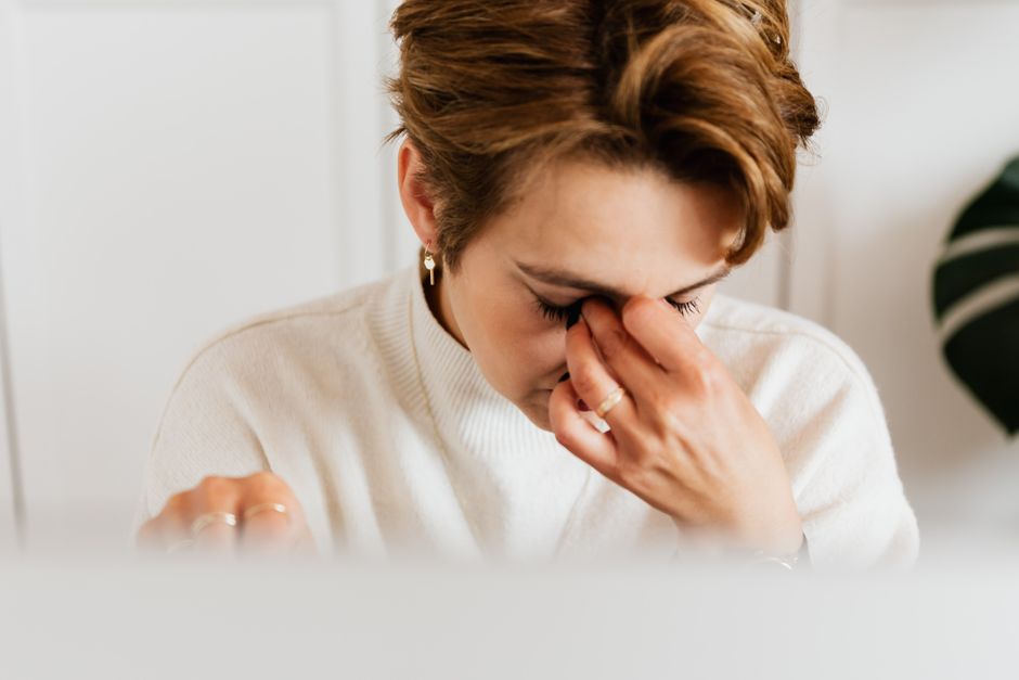 The Complete Guide to Digital Eye Fatigue for Men: A Practical System for Relief and Prevention
