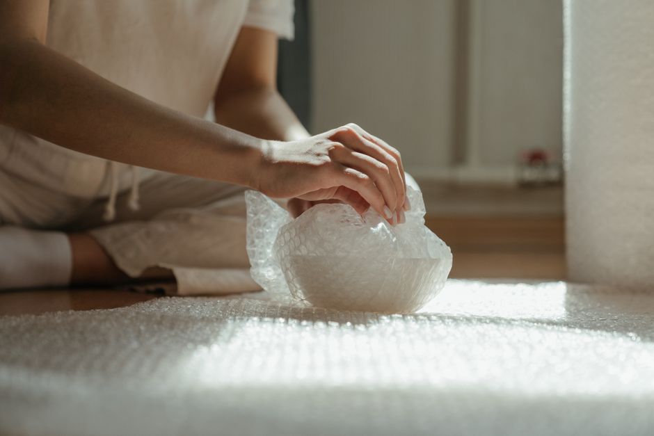 Beeswax Wraps and the Hidden Costs of Replacing Plastic Wrap