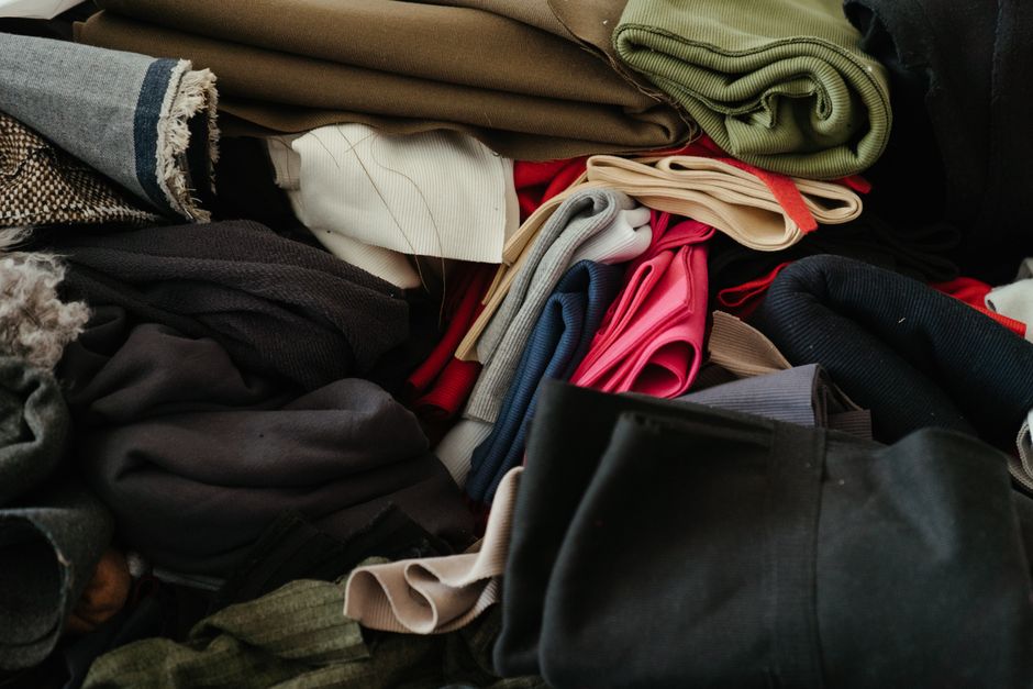 Does Cotton Really Beat Synthetic Fabric? What the Life-Cycle Evidence Actually Shows