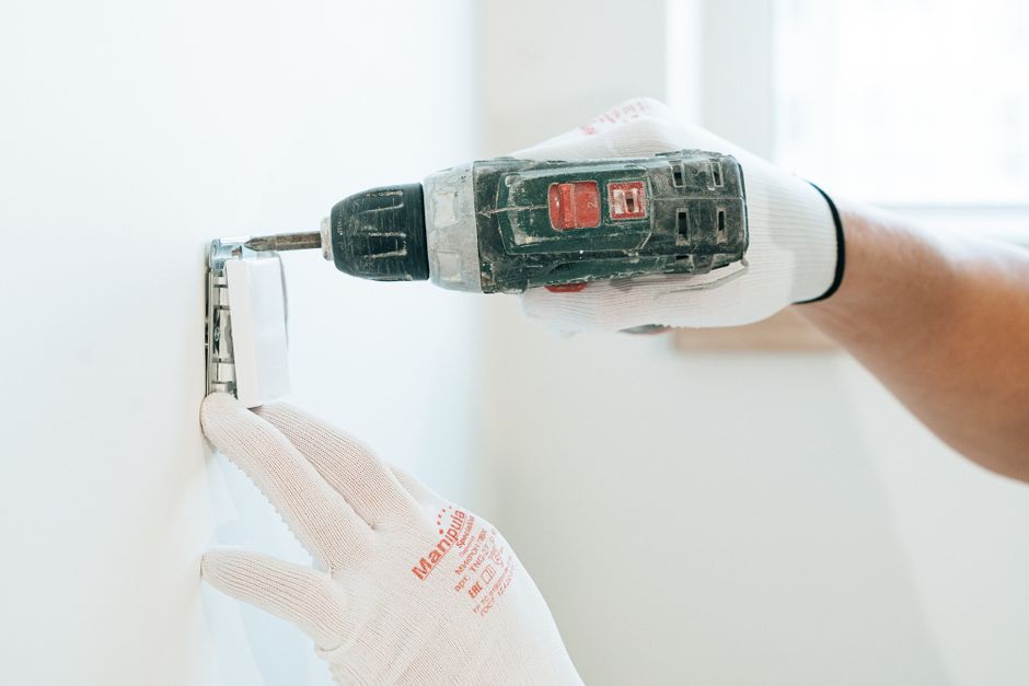 Essential Lighting Installation Tools for DIYers