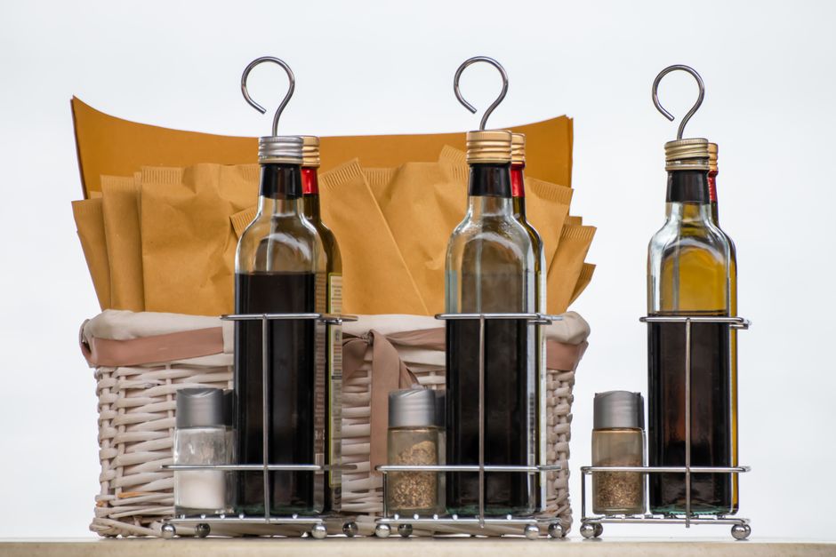 The Smart Way to Use Vinegar for Cleaning: Dos and Don'ts