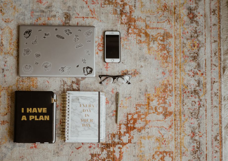 Declutter Your Digital and Physical Desk: A Complete Home Office Organization Guide