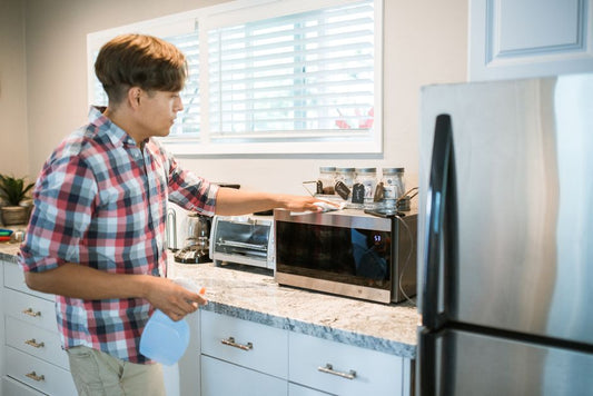 How to Clean a Microwave Oven Without Scrubbing