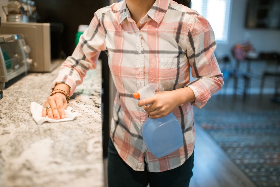 How to Naturally Clean a Microwave: DIY Methods That Work