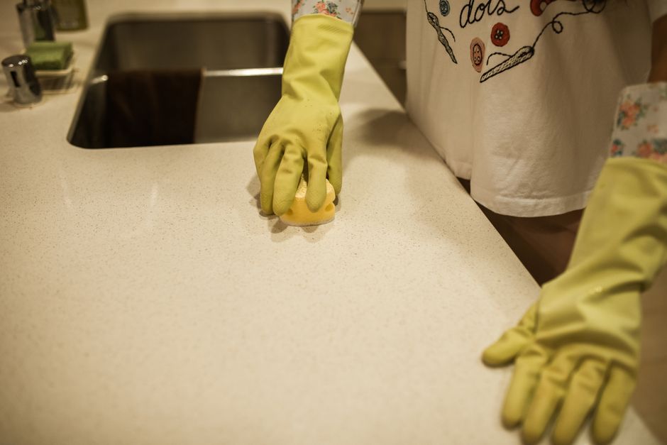 Why Your Kitchen Sponge, Brush, and Cloth Leave Different Results on the Same Countertop