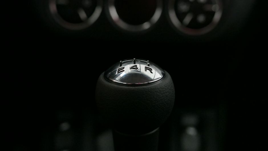 Why Your Appliance Pauses, Reverses, or Changes Speed: How Motors Follow Instructions
