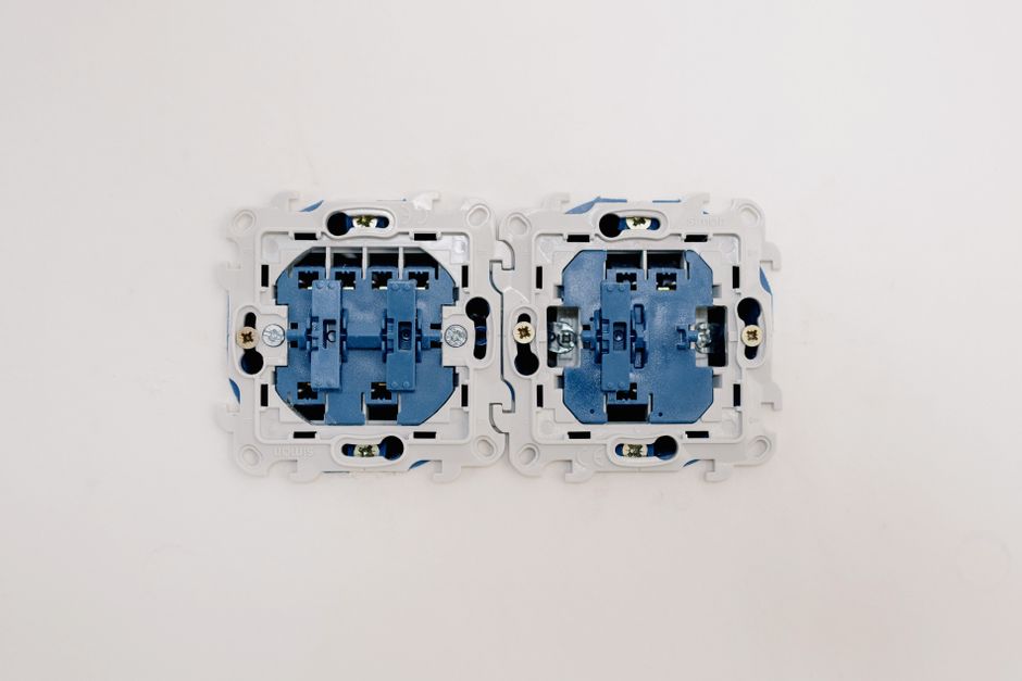 How to Install a Smart Dimmer Switch Without a Neutral Wire