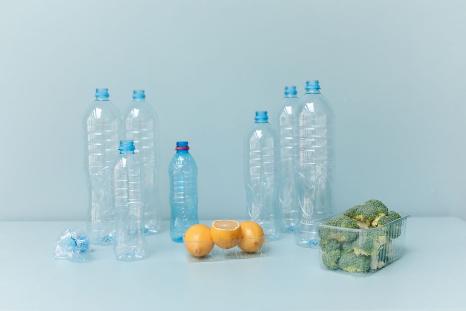 Plastic-Free Gardening: When Low-Waste Choices Don't Lower Impact