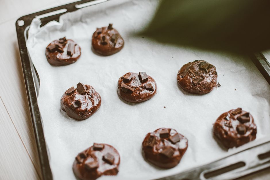 Why Cooking for One Often Fails: The Physics of Small Batches