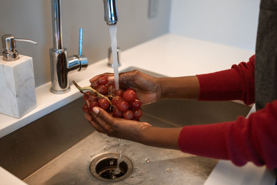 Why Rinsing Matters After Cleaning Kitchen Surfaces
