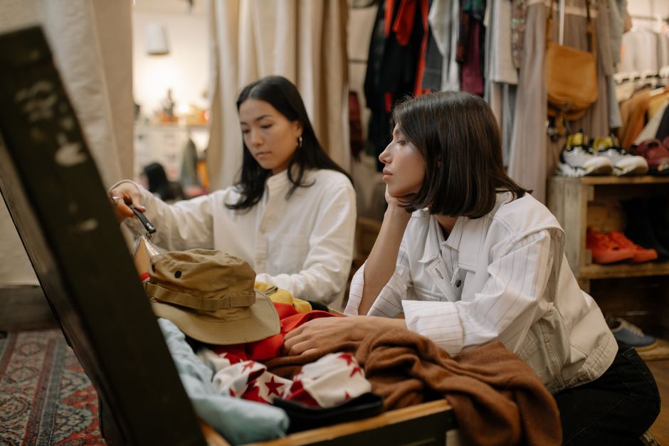 Does Buying Secondhand Actually Lower Your Impact? The Variables That Decide