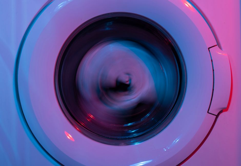 How to Fix a Washing Machine That Shakes Violently During the Spin Cycle
