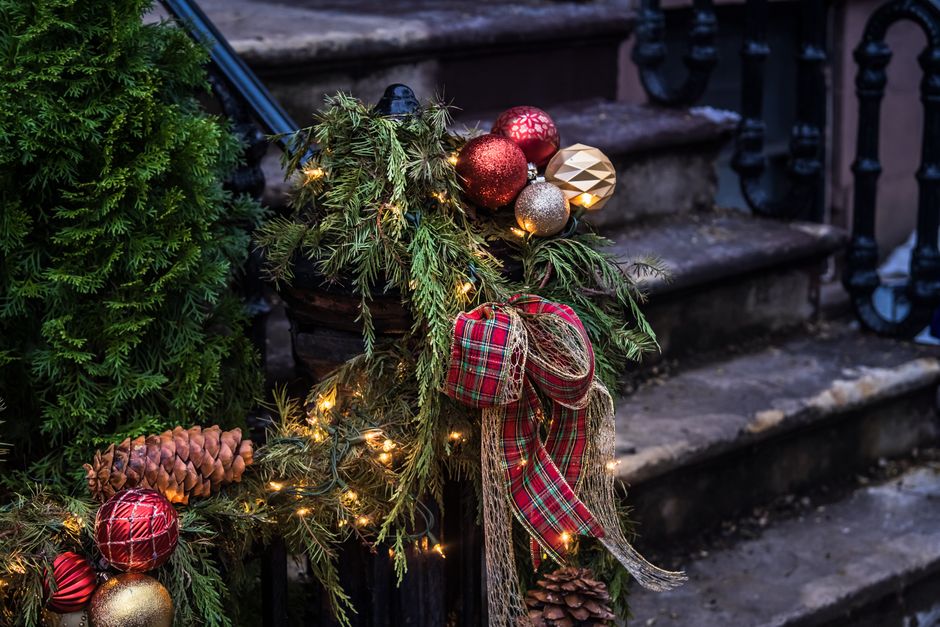 How to Organize Holiday Decoration Storage: A Step-by-Step Guide